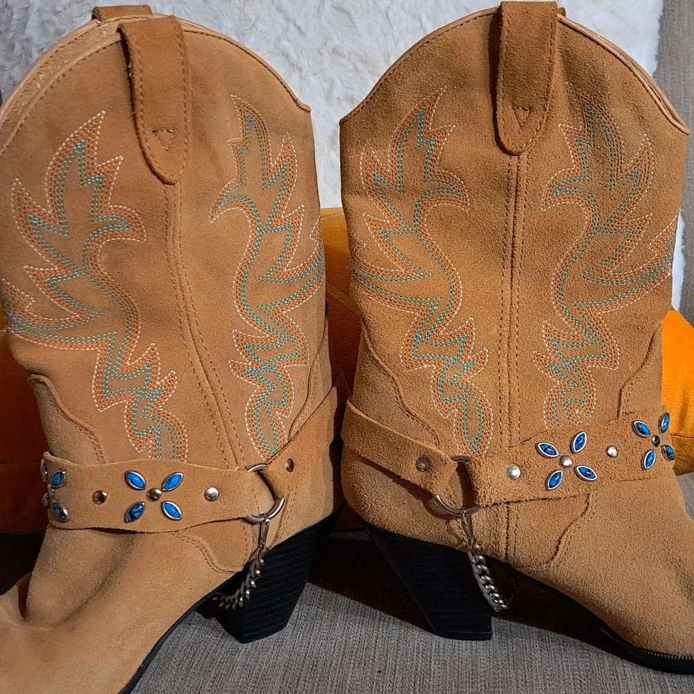 Dingo Suede boots